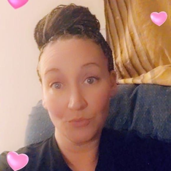 Meet your Posher, Amber - Picture 1 of 1